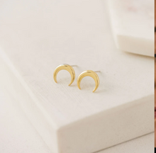 Load image into Gallery viewer, Toro Horn Stud | Gold
